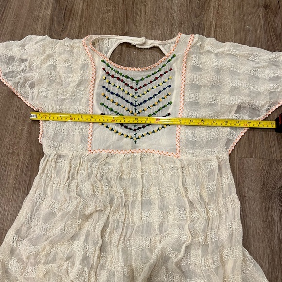 New Romantics Flower Bud Embroidered Tunic - Picture 6 of 11